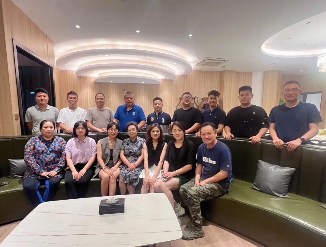 向“新”而行 以“质”致远 —宁波市杭州商会青委会沙龙活动 